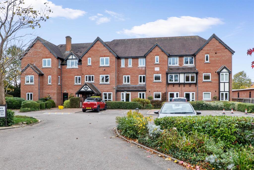 Main image of property: Swan Court, Banbury Road, Stratford-Upon-Avon