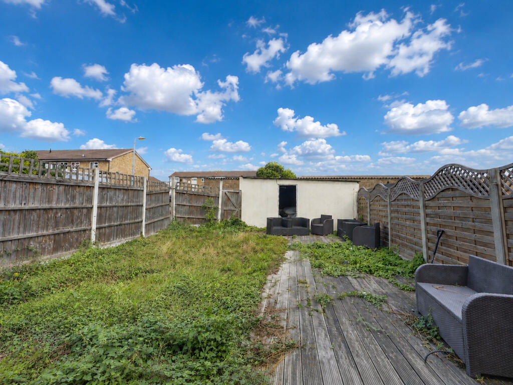 House in Southend-on-Sea - View 4