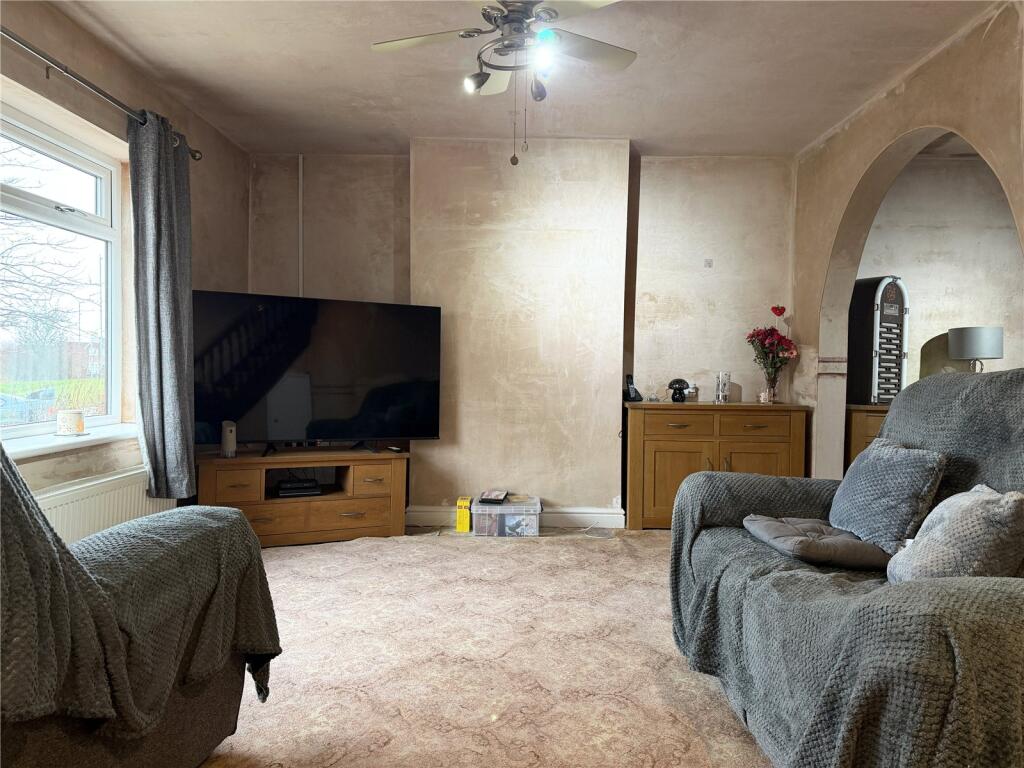 Hayfield Close, Oldham, Greater Manchester, OL4 photo 4