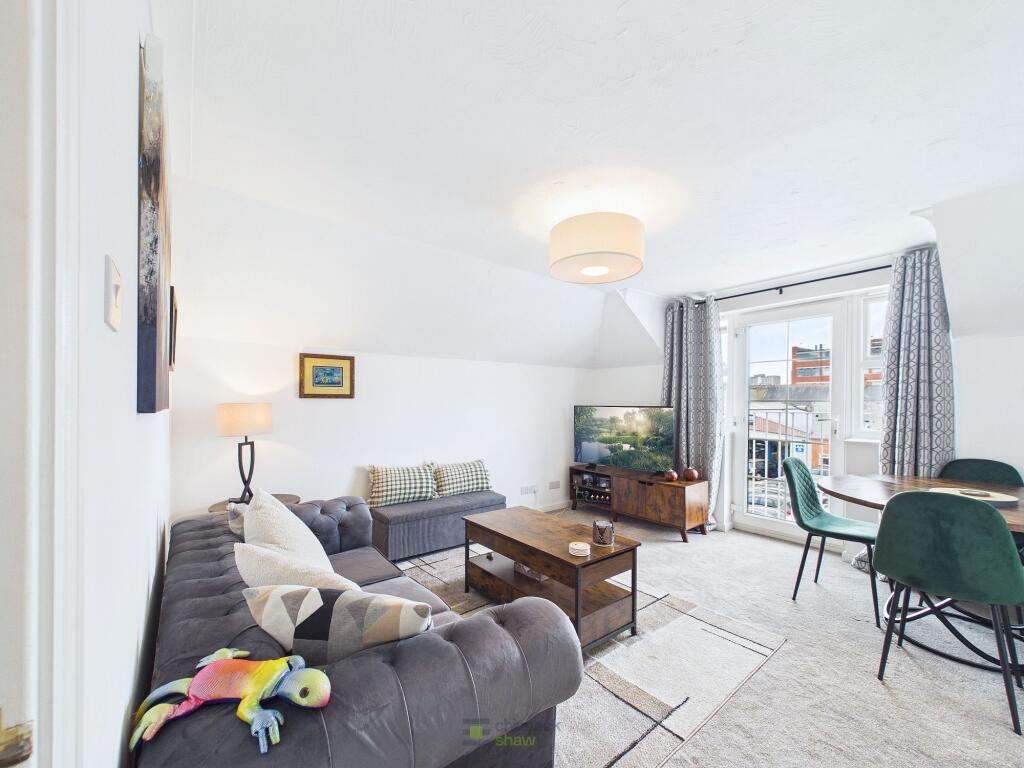 Apartment in Portsmouth - View 2