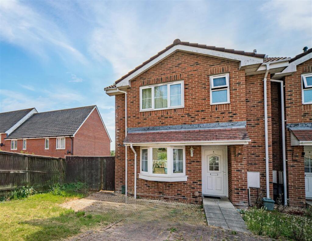 Main image of property: The Meadow, East Cowes