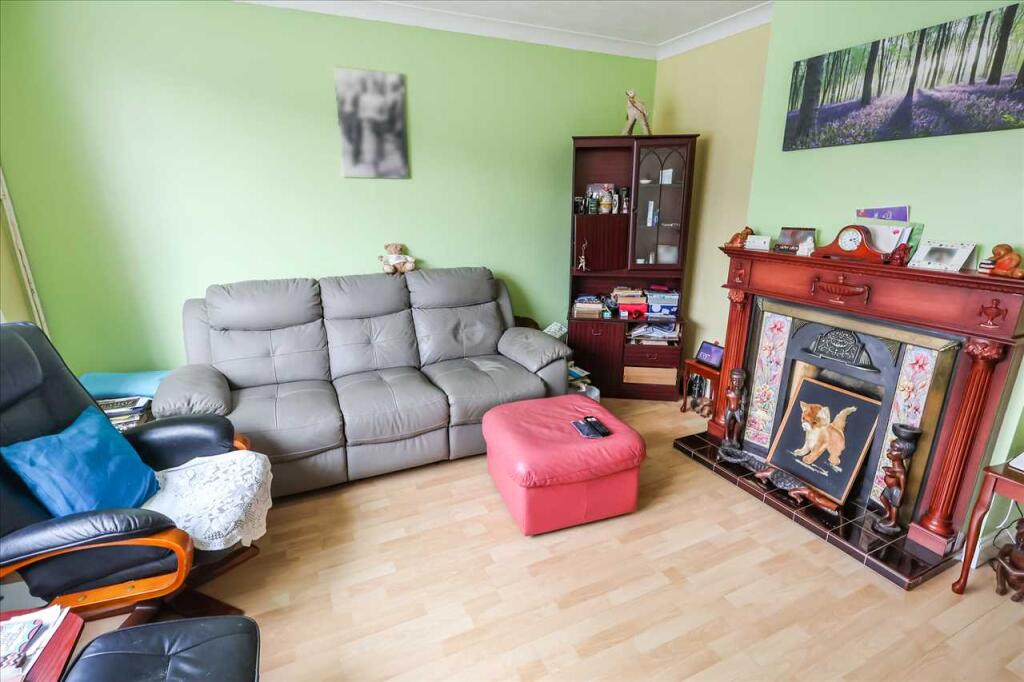 Calbroke Road, Slough photo 2