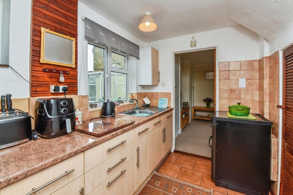 Court Orchard, Bratton, Westbury - View 3