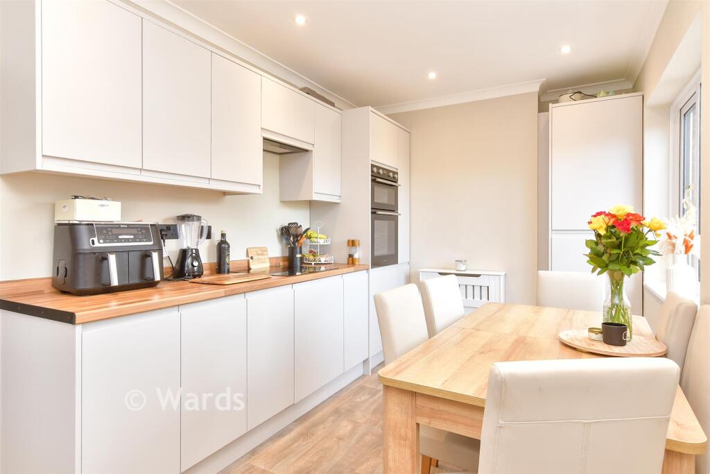 House in Tonbridge - View 3