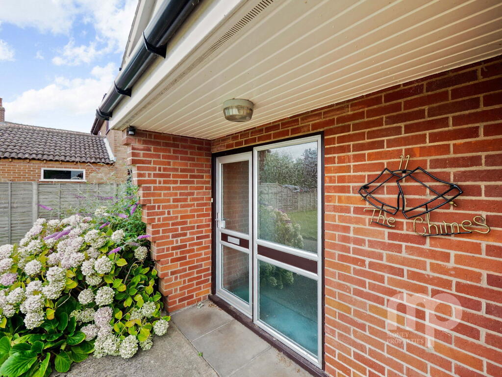 The Chimes, Mill Road, Hethersett, Norwich, Norfolk. NR9 3DR photo 3