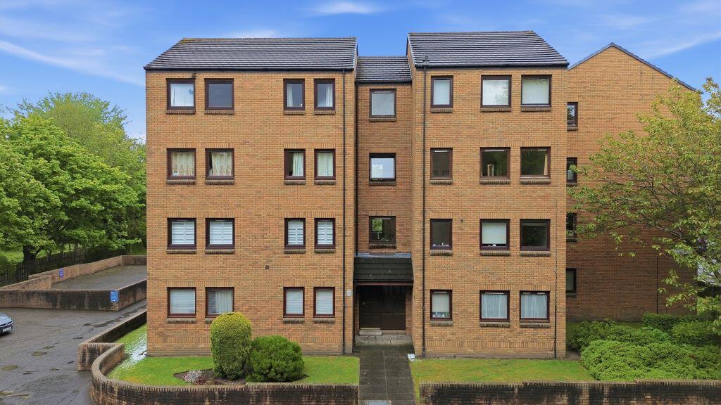 Main image of property: 8/5 Craighouse Gardens, Edinburgh, EH10 5TX