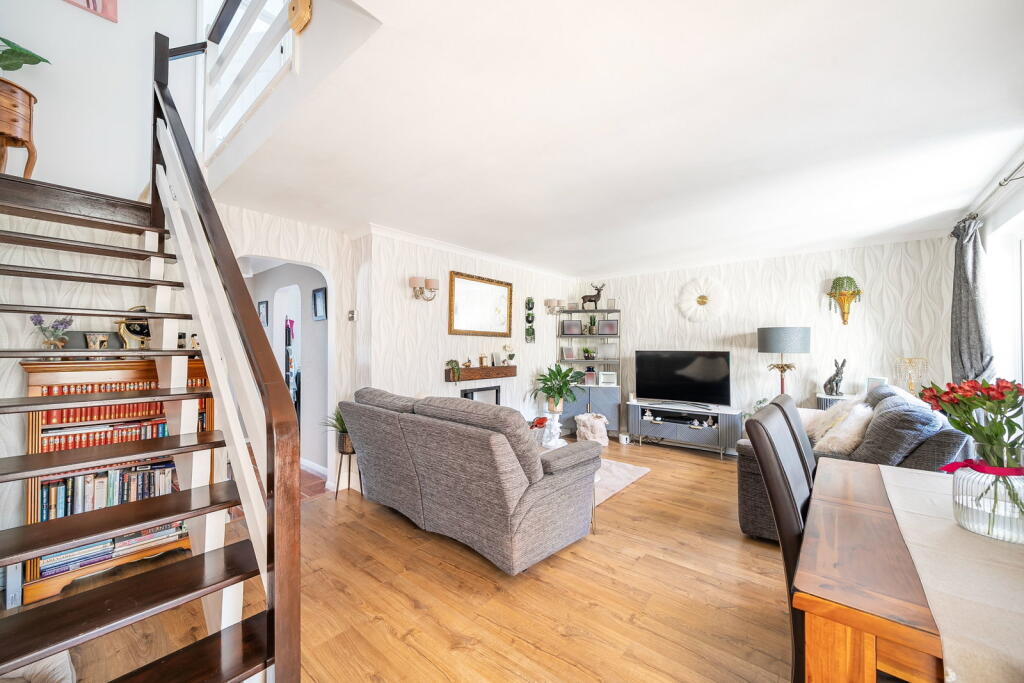 Woodlands, Overton, RG25 3HN photo 4