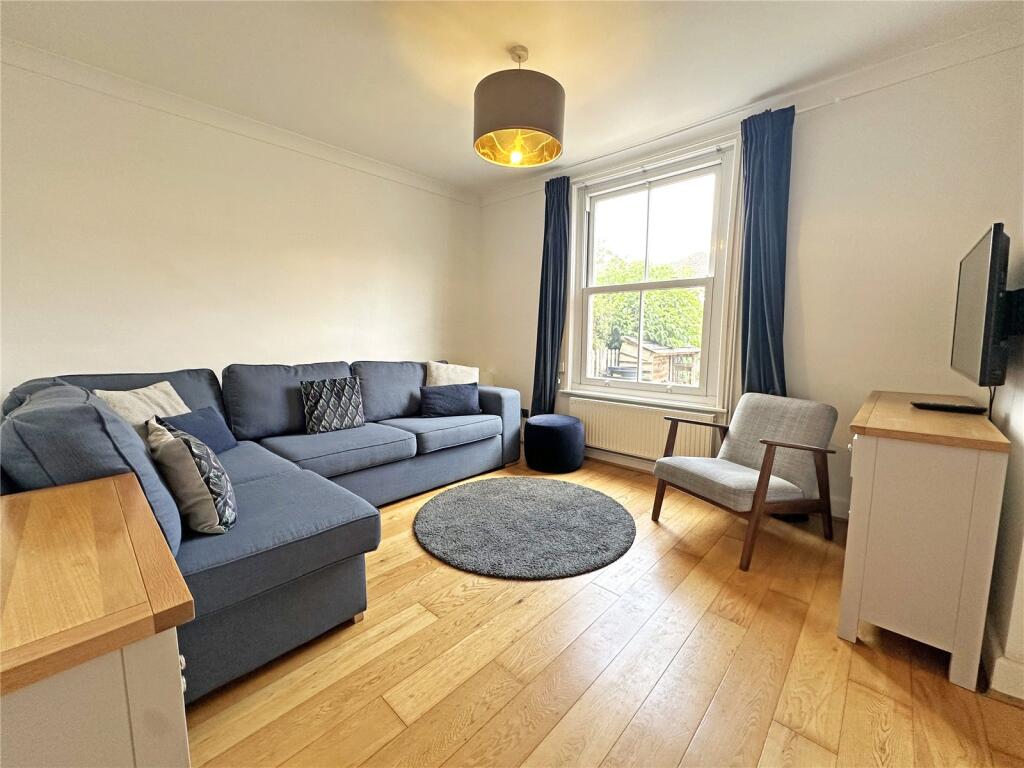 House in Southampton - View 4