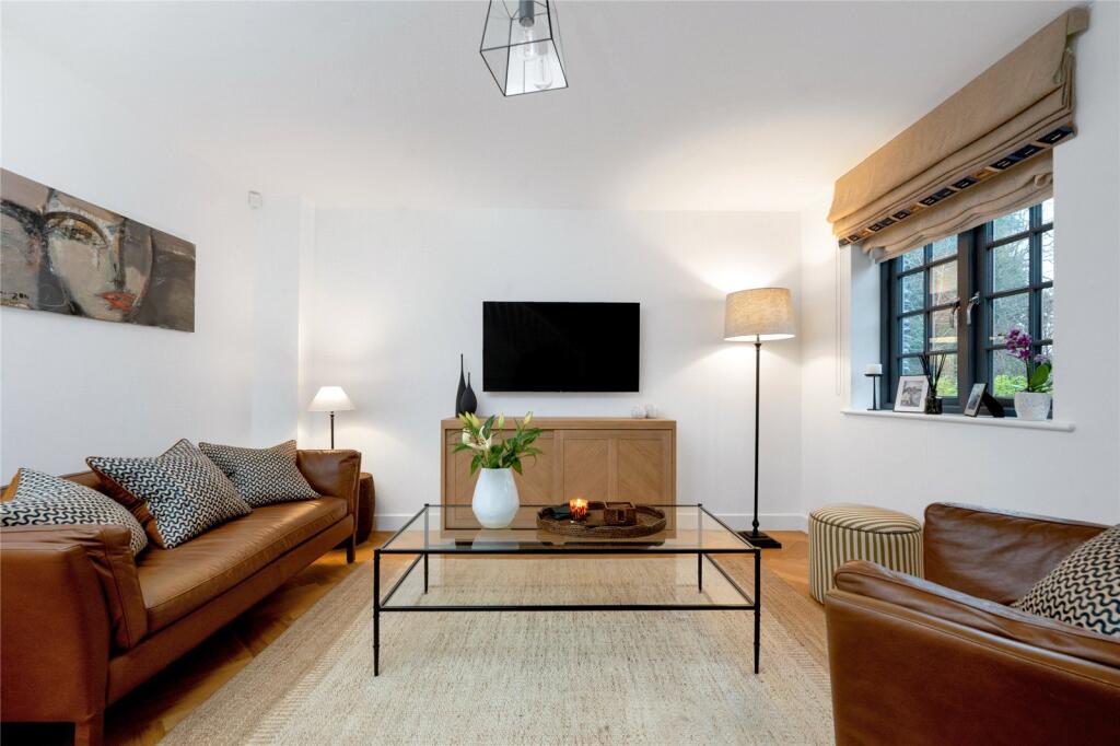 House in Charnwood, Woodhouse - More