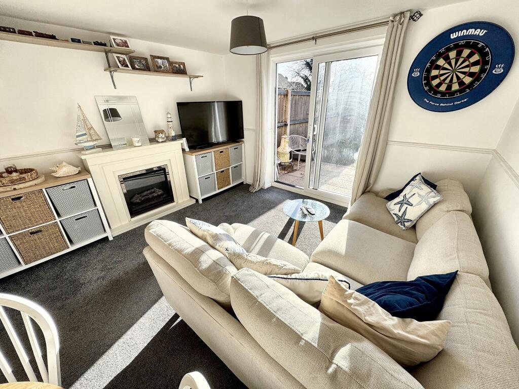 Banksia Close, Tiverton, EX16 photo 4
