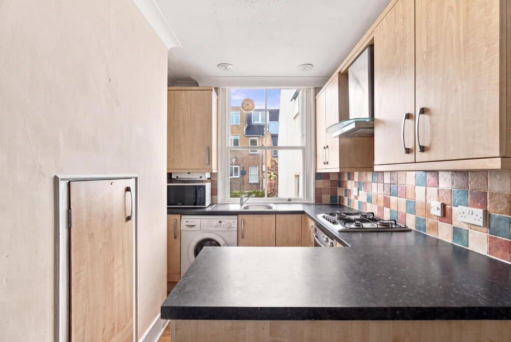 Epirus Road, London, SW6 photo 2