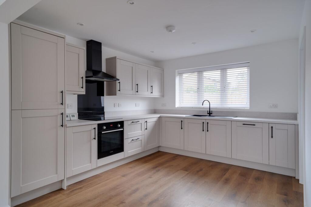 Main image of property: 3b Brookfield Road, Papworth, Cambridge, CB23 3RP