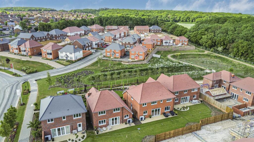 3-bed detached on The Chester, Hazel Park, Stevenage, £715,000