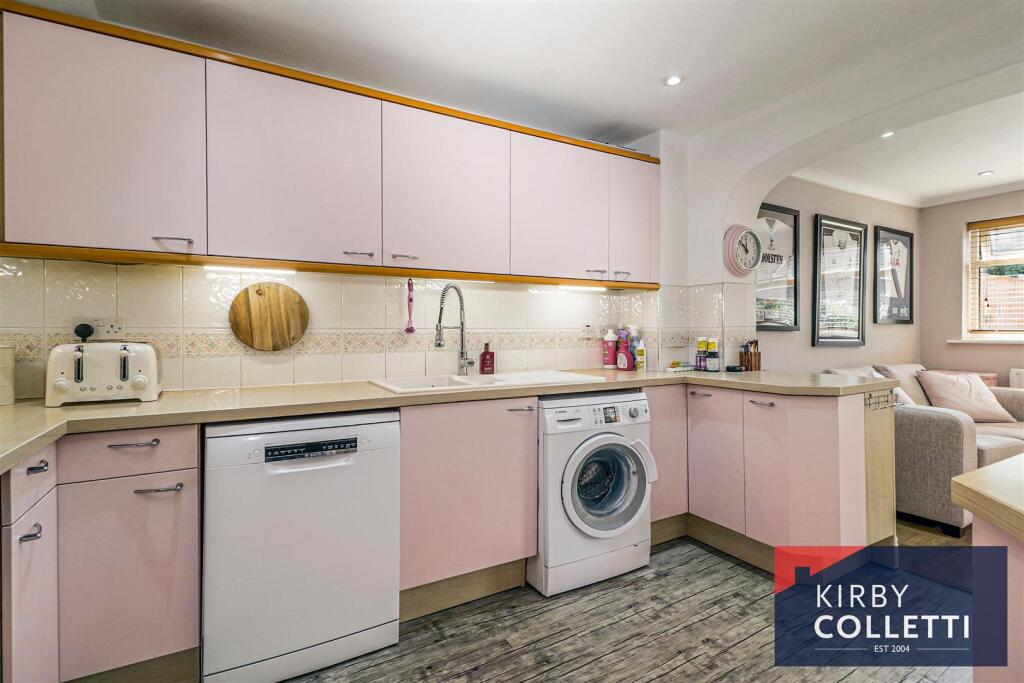 House in Broxbourne - View 5