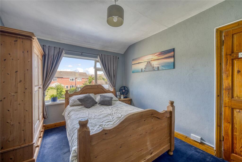 House in Stoke-on-Trent - More