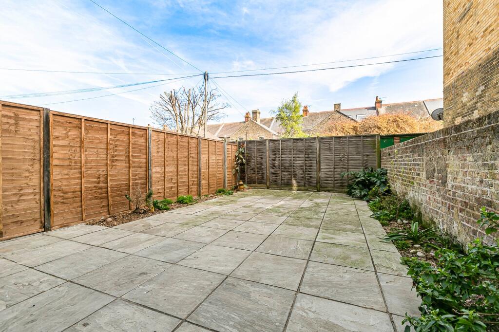 House in Canterbury - More