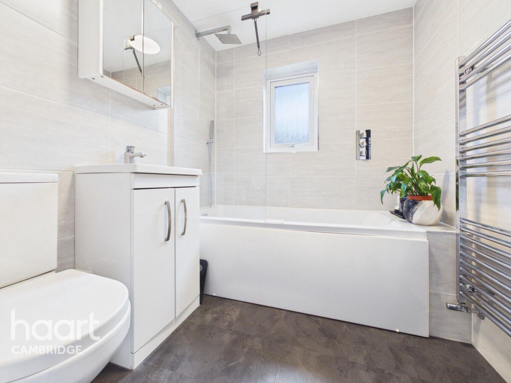 Ashbury Close, Cambridge – pohled 4