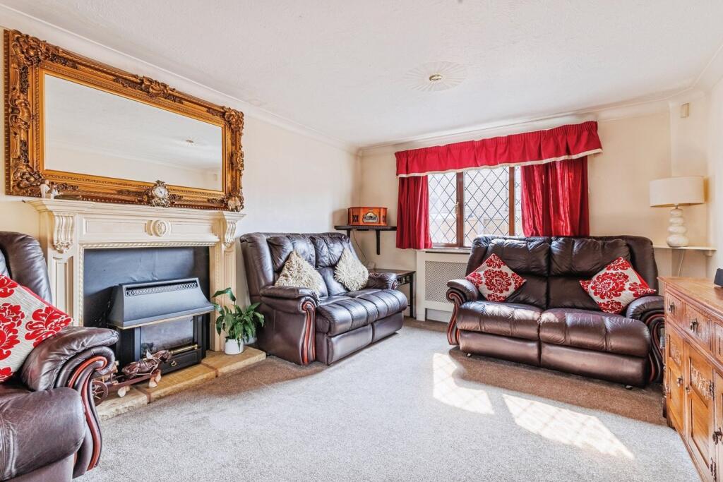 7 bed detached - Ruddymead, Clevedon, BS21 image 4