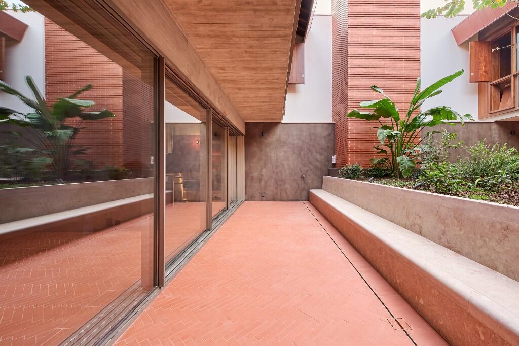 Main image of property: Lisbon, Lisbon