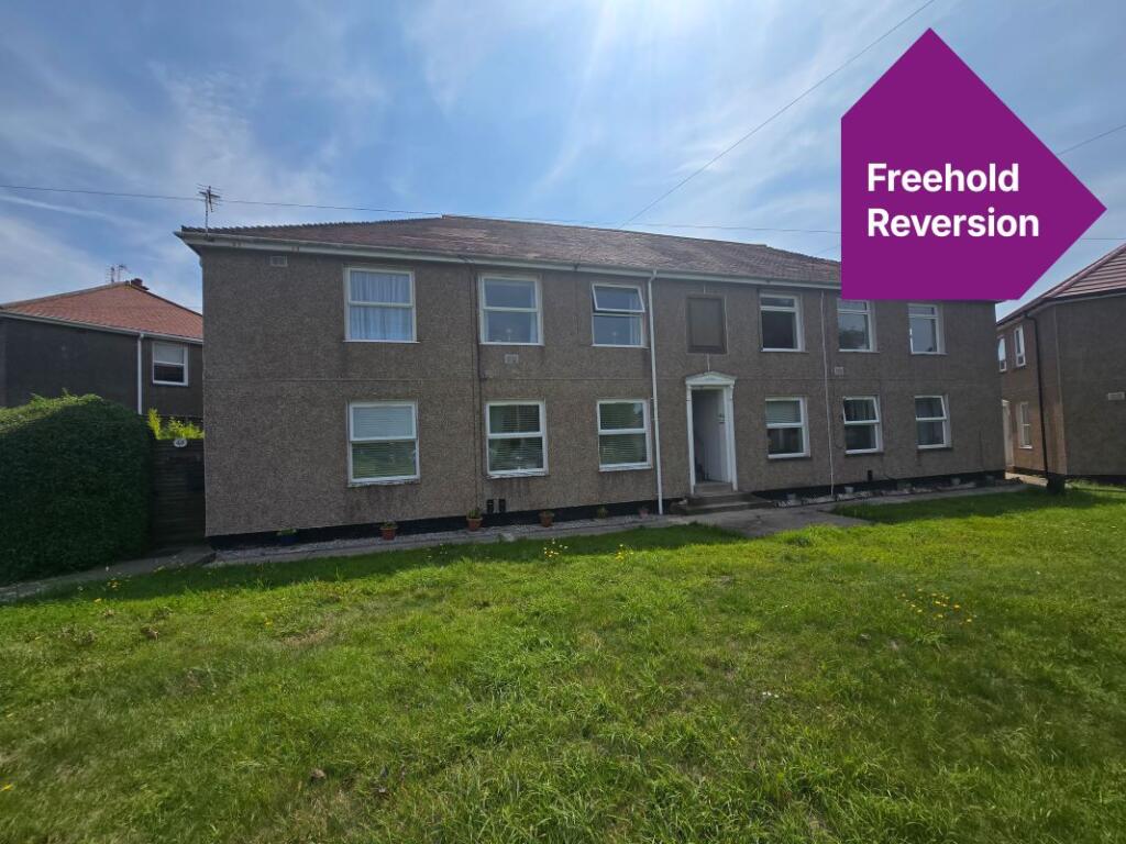 Main image of property: Freehold 46-48a Woodland Avenue, Porthcawl, Mid Glamorgan, CF36 5HT