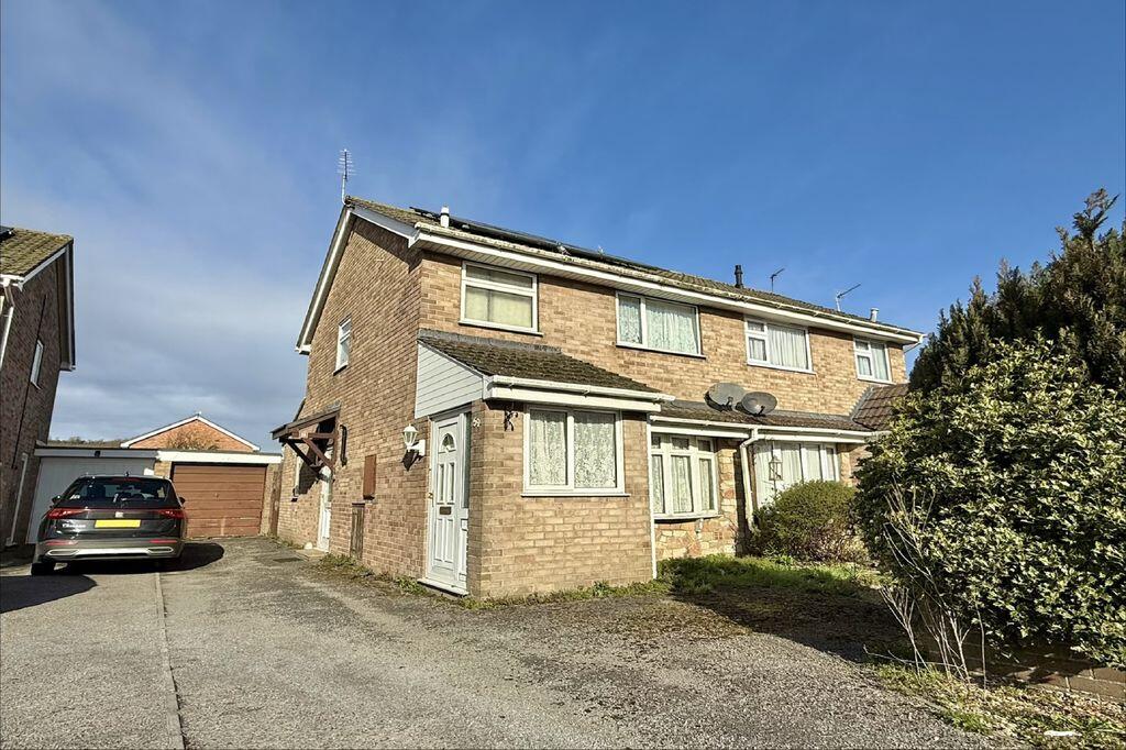 Main image of property: Madam Lane, Worle - EXTENDED TO REAR