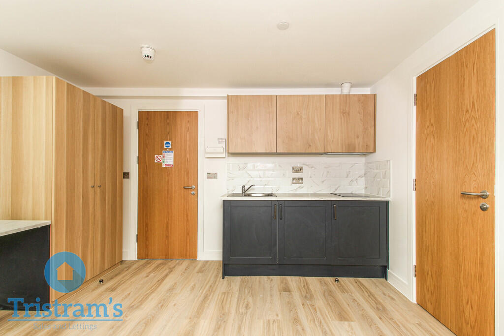 Studio flat for rent