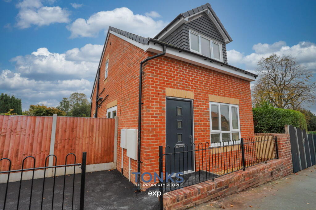 Main image of property: Perry Park Road, Rowley Regis, B65 0BN