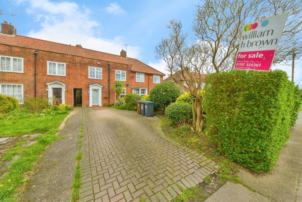 Woodhall Lane, Welwyn Garden City