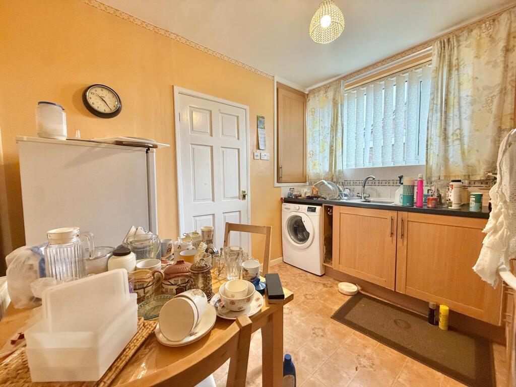 House in Tameside, Circular Road Estate, Kingston - View 5