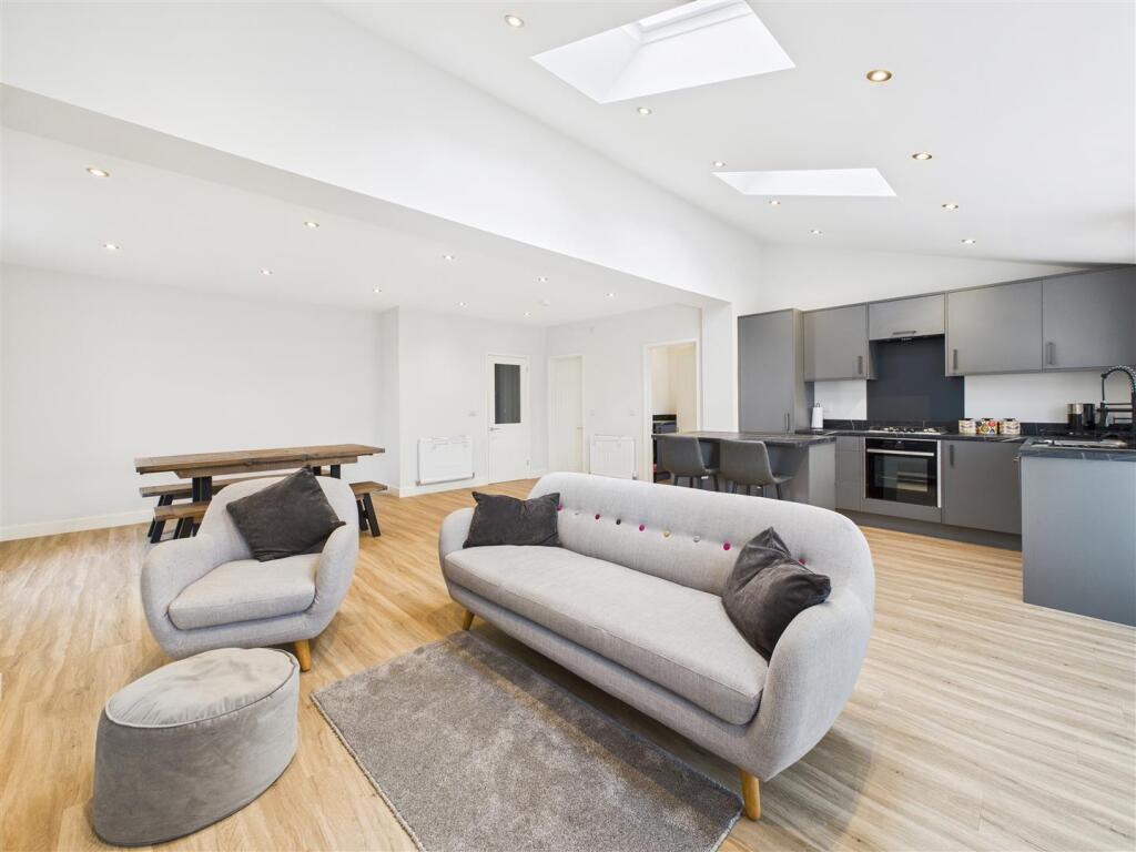 House in Sheffield - View 2