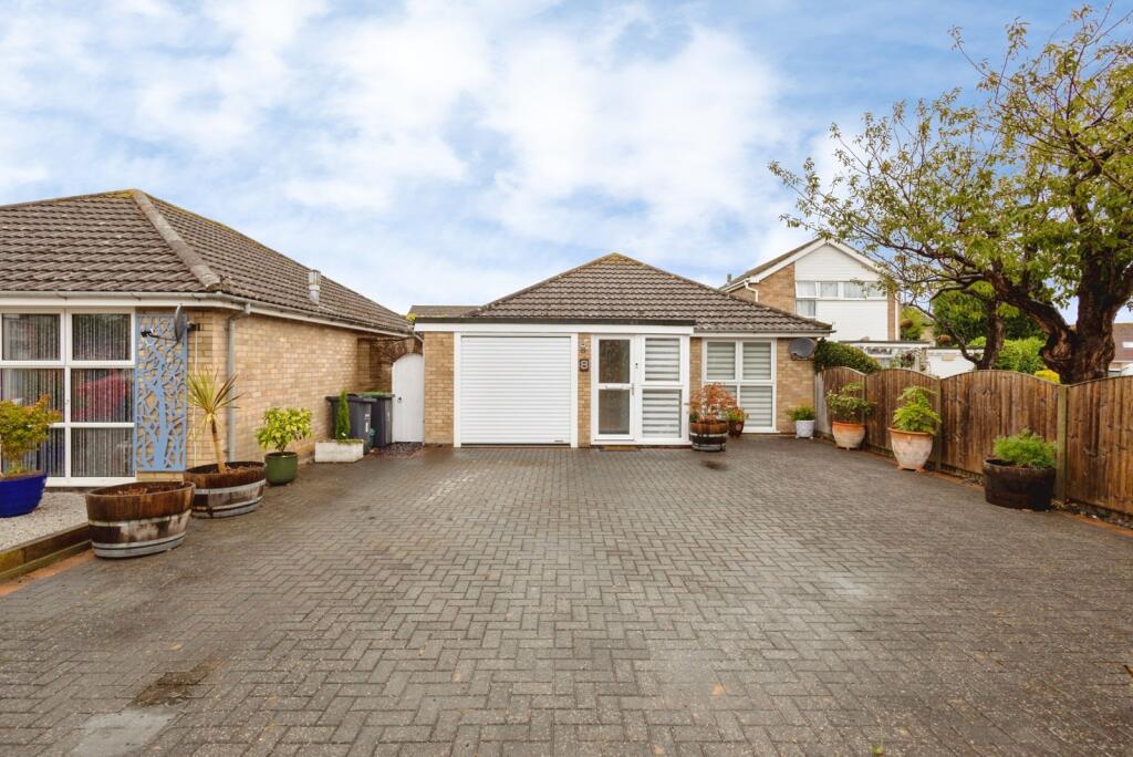 Main image of property: Selsey Close, HAYLING ISLAND, Hampshire, PO11