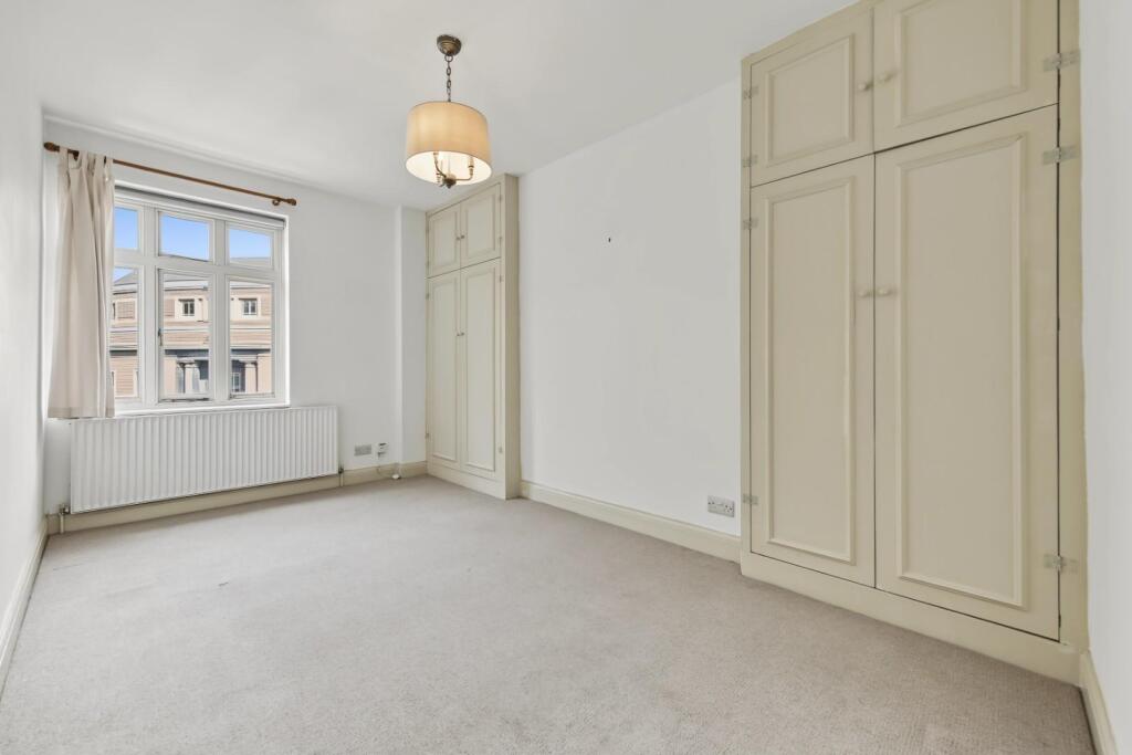 Apartment in London - View 5