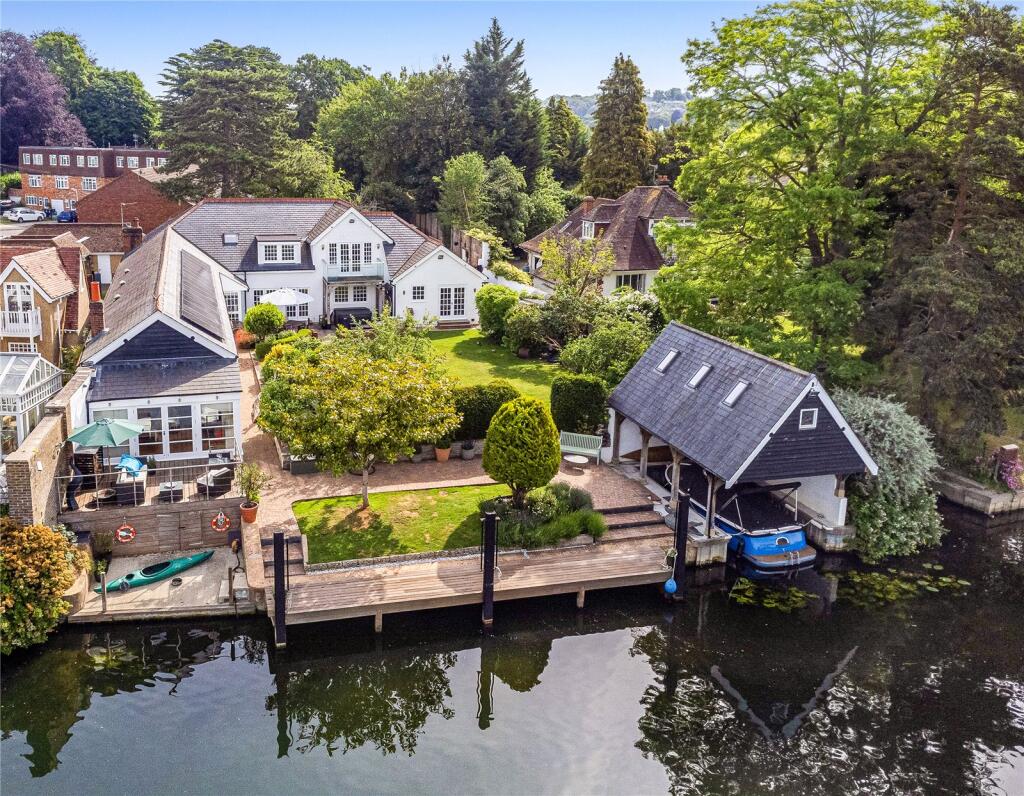 Main image of property: Camden Place, Bourne End, Buckinghamshire, SL8