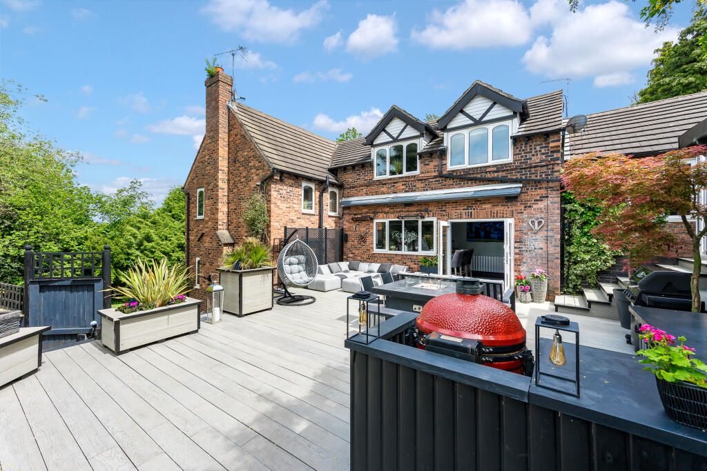 Main image of property: Croft House 17 Crofters Court, Holmes Chapel