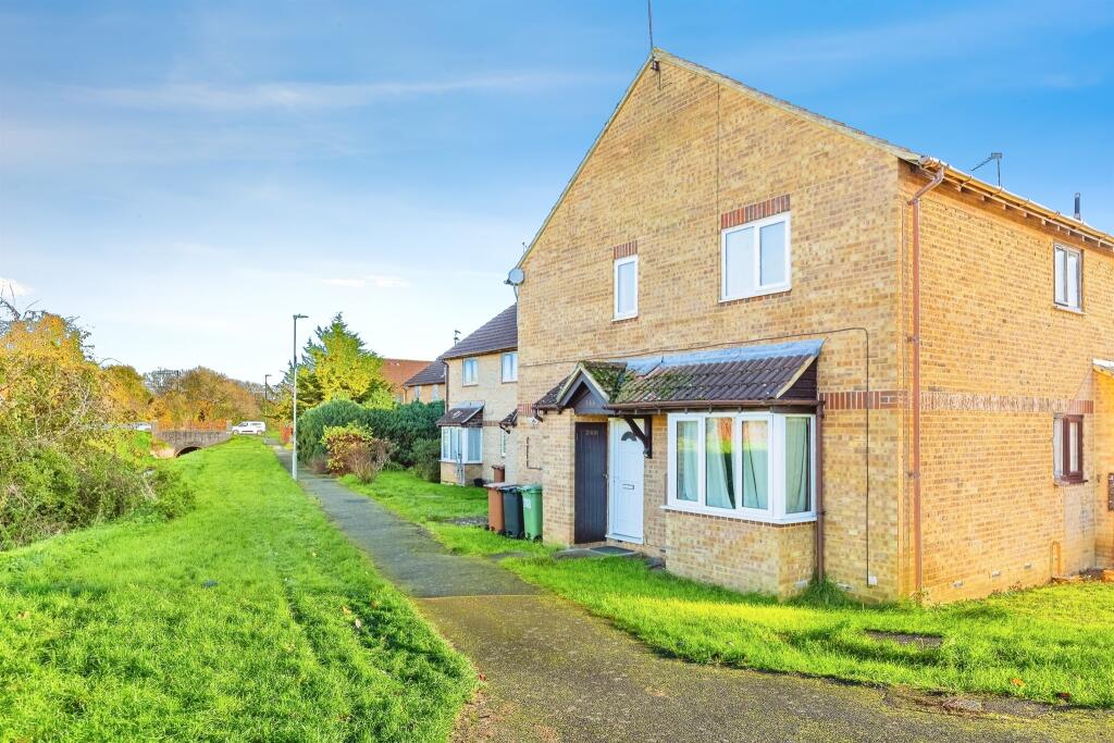 House in Northampton - View 2