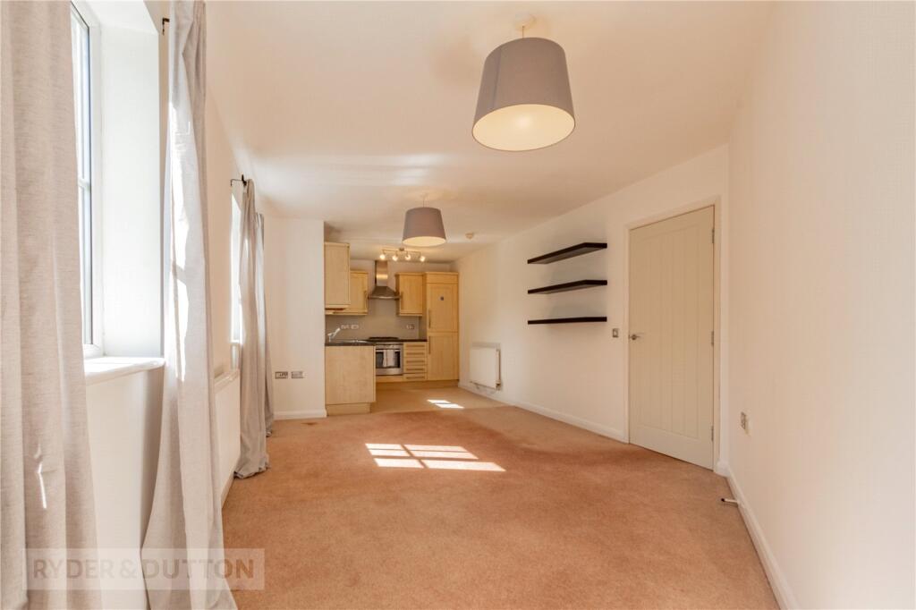 Spring Mill Drive, Mossley, OL5 photo 4