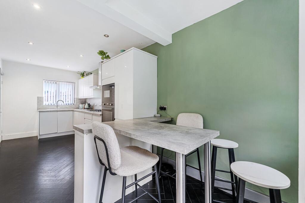 House in Runcorn, Halton Brook, Grange - View 5