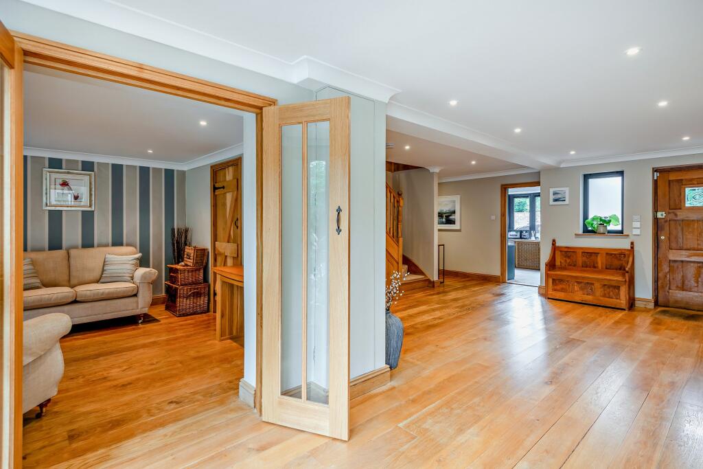 House in Redhill - View 5