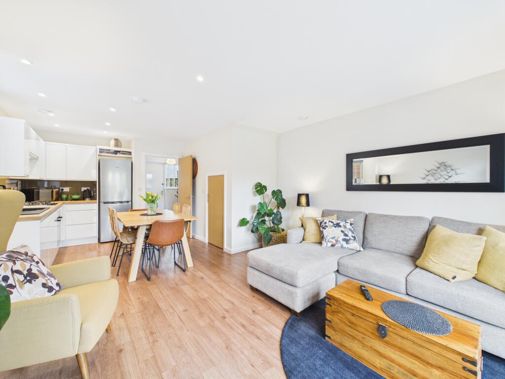 Westgate, St Marys Island, Chatham, Medway – pohled 4