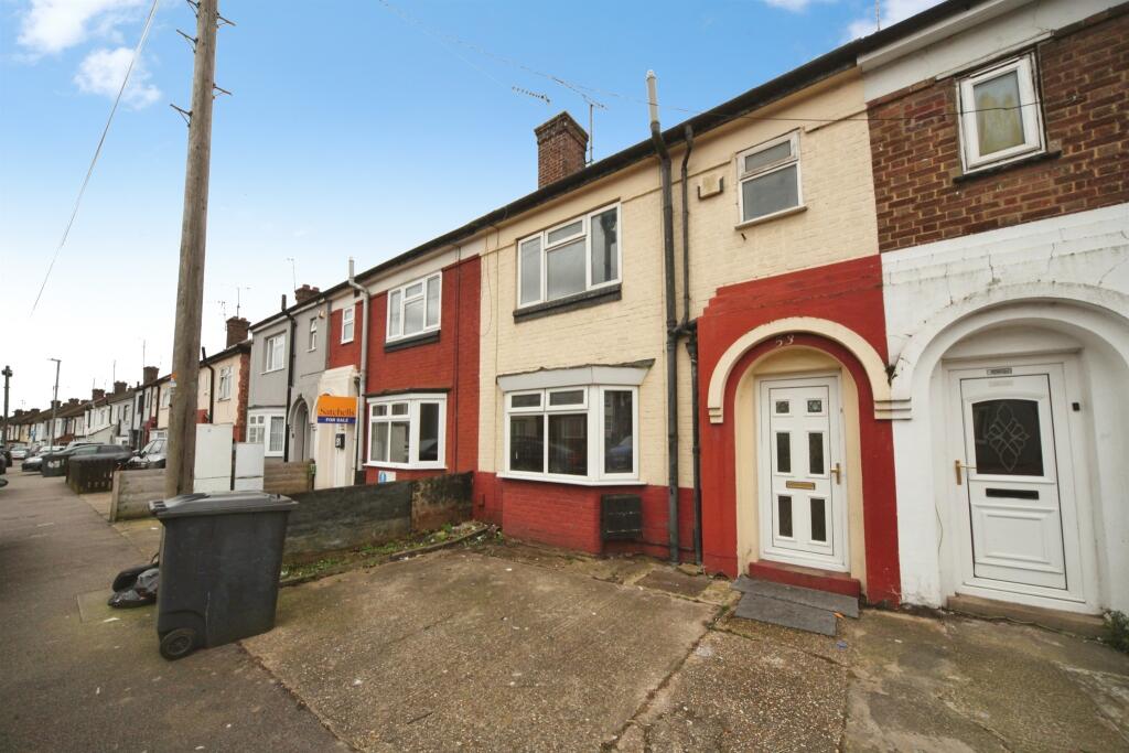 Main image of property: Kent Road, Luton