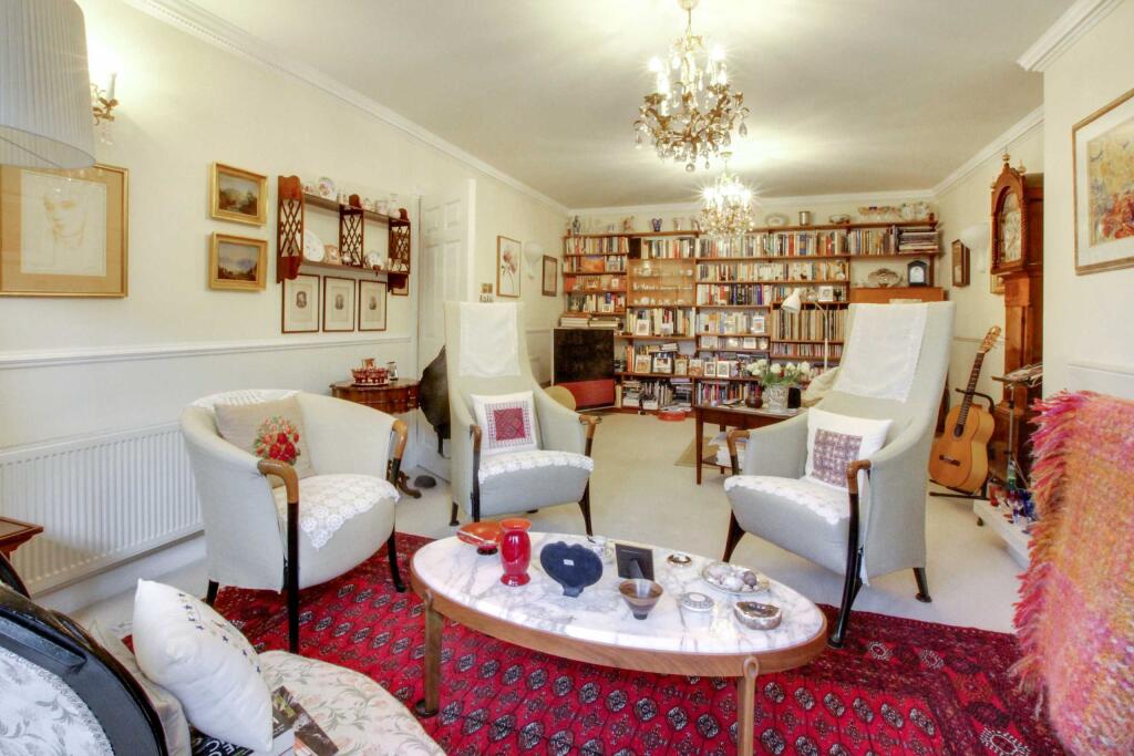 Apartment in Enfield - View 3