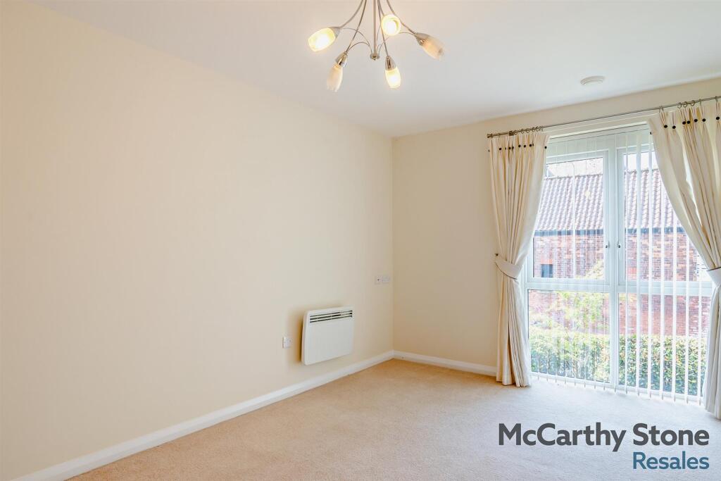 Apartment in Darlington - View 5