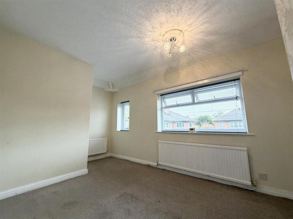 House in Darlington - More