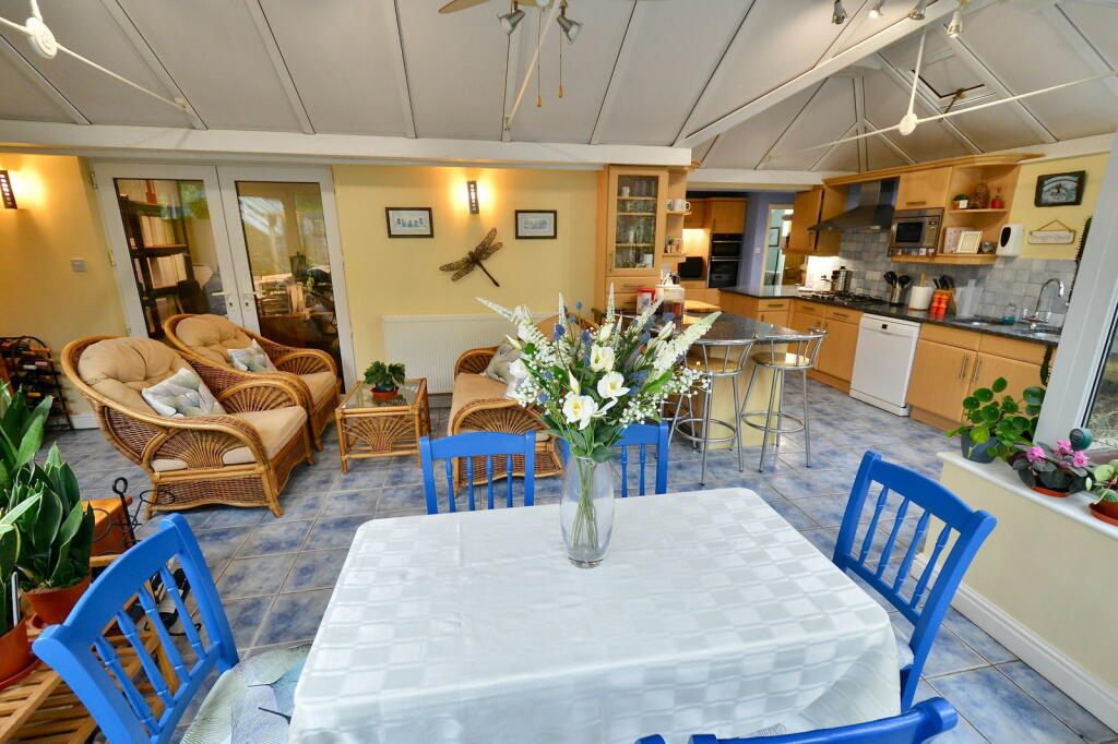 St. James Close,Harvington, WR11 8PZ photo 3