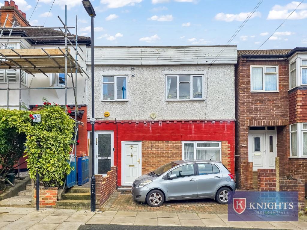 Main image of property: The Avenue , London, N17