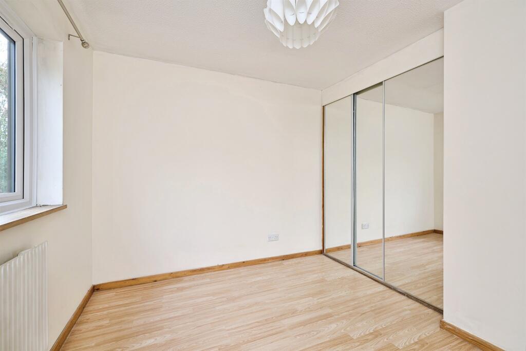 Apartment in Peterborough - More