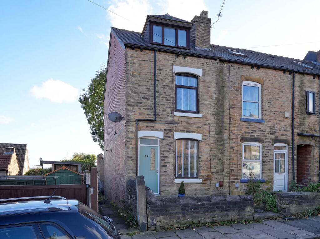 3-bed terraced on Slinn Street, Sheffield, S10 1NW, £260,000