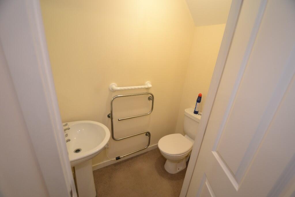 Amherst Place, Ryde, Isle Of Wight, PO33 photo 5