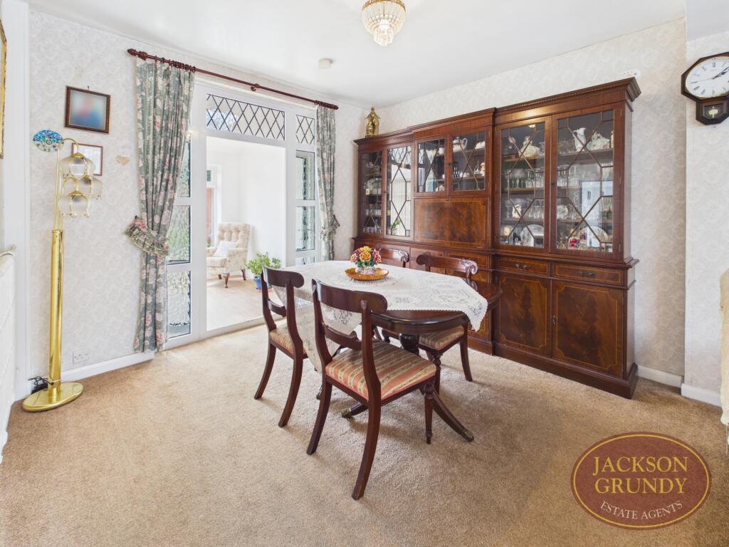 Chiltern Avenue, Duston, NN5 6AU photo 4