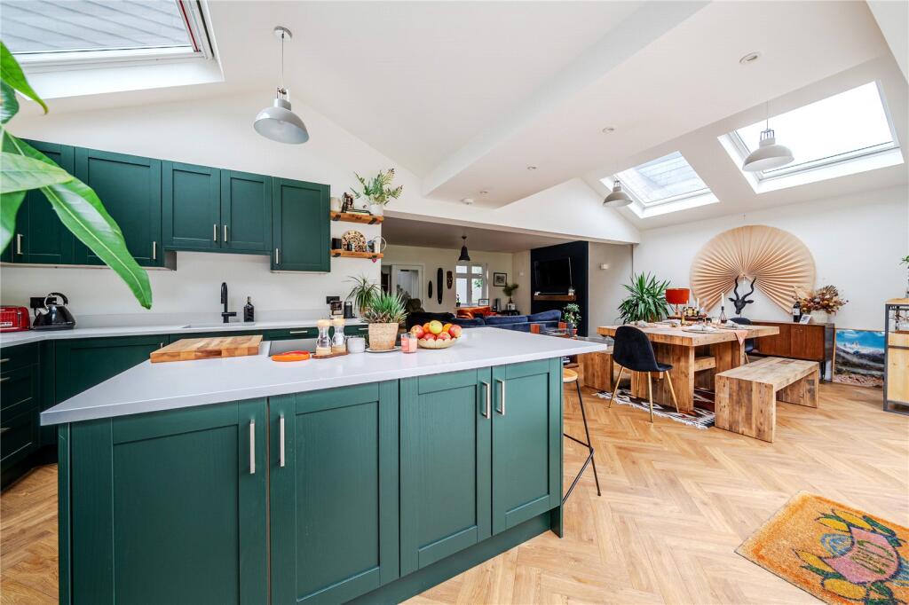 House in Elmbridge, Esher - View 5